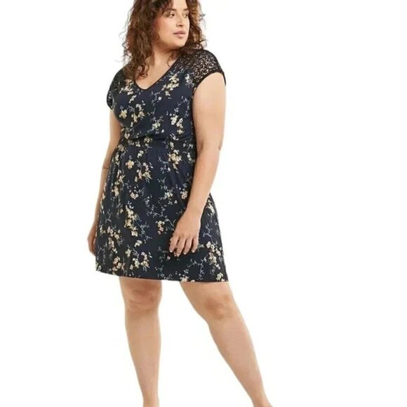 NWT Reitman's Elastic Waist Printed Dress With Crochet Inserts Navy Blue Large - Picture 1 of 13